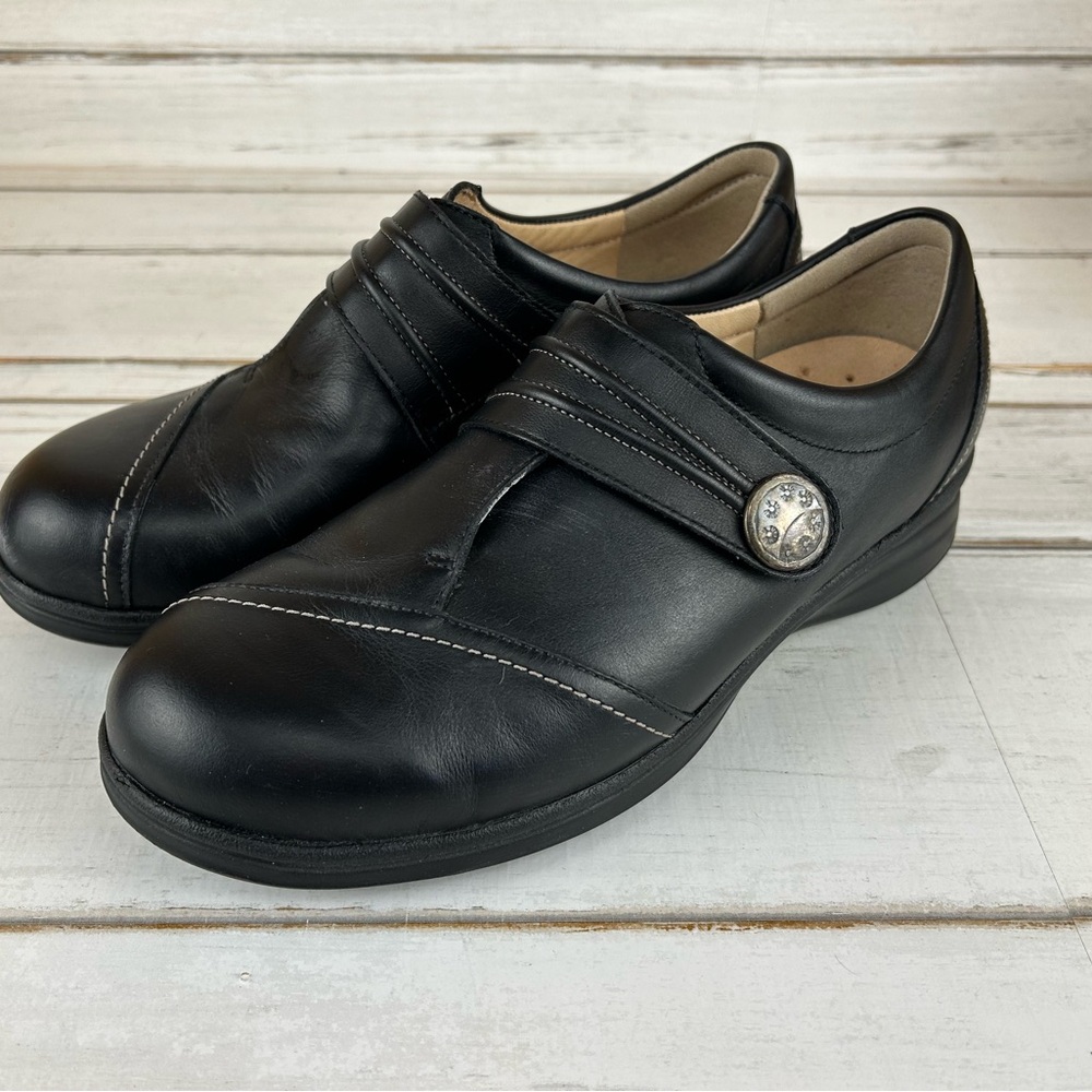 Finn Comfort Women's Black Leather Slip-On Loafers with Decorative Button